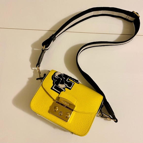⭐️HOST PICK⭐️Furla Metropolis leather crossbody bag - Picture 10 of 13
